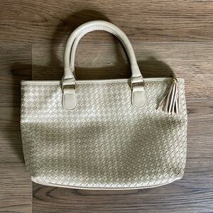 Weaved Top Handle bag.